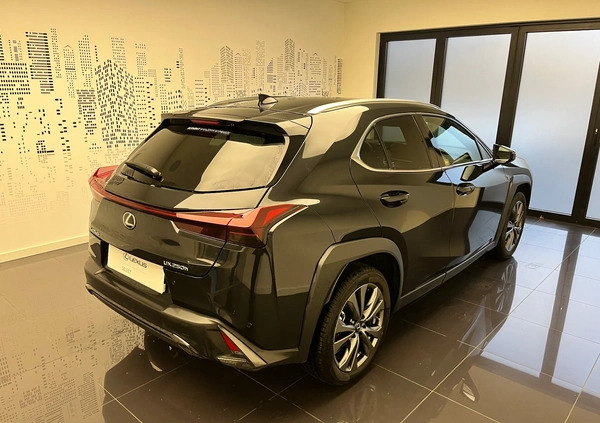 Lexus UX cena 167900 przebieg: 3500, rok produkcji 2022 z Biłgoraj małe 29